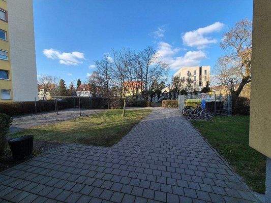 gepflegte Zugangswege