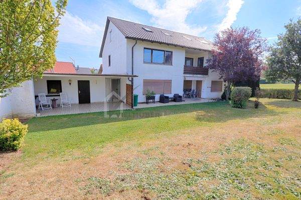 01_Hausansicht_Garten_2