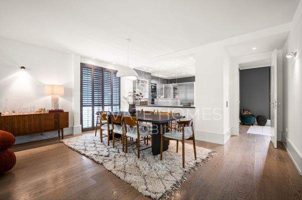 Essbereich mit offener Küche