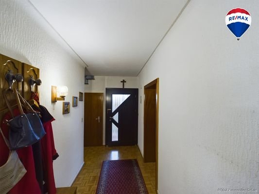 RE/MAX Immobilien DeLux Fluransicht 3 EG