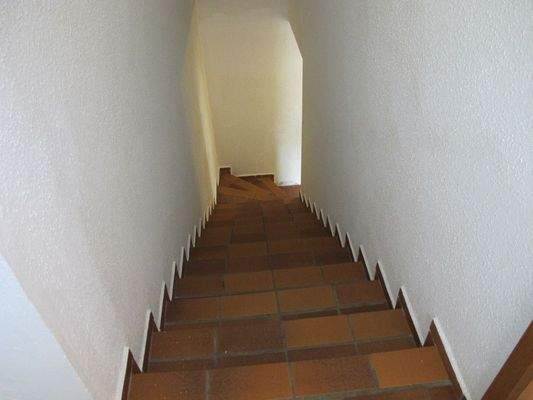 Treppe ins Untergeschoss