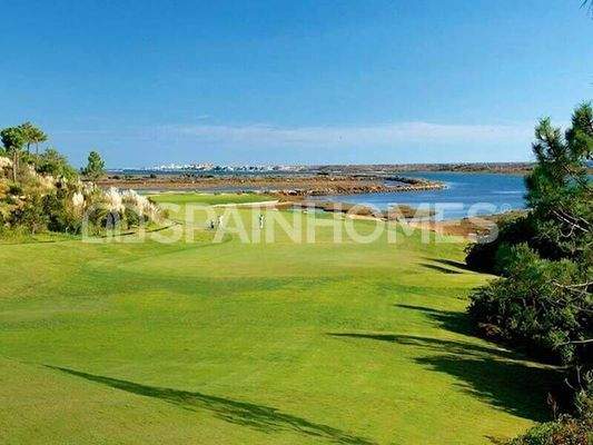 New Build Houses in Tranquil Area Nearby Coast in Busot