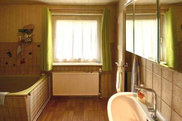 Wannenbad mit Tageslicht