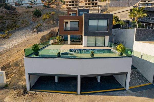 Stylish Houses with Private Pools in Alanya