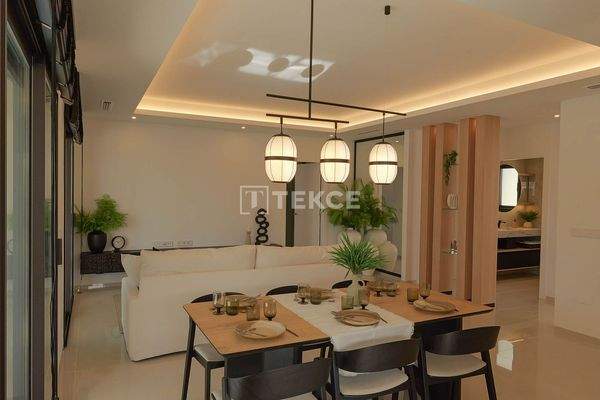 Elegant Villa with Private Pool and Solarium in Ciudad Quesada