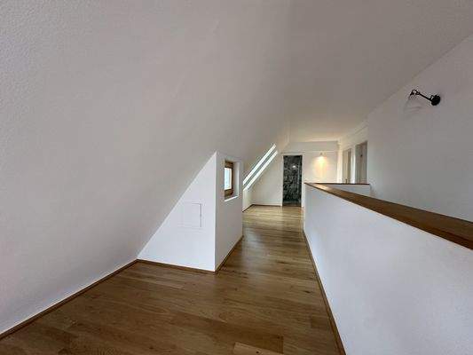 20251211_124659407_iOS