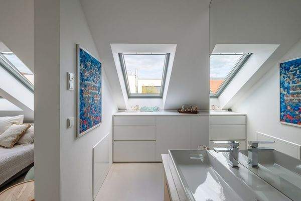 Weiteres voll ausgestattetes Bad