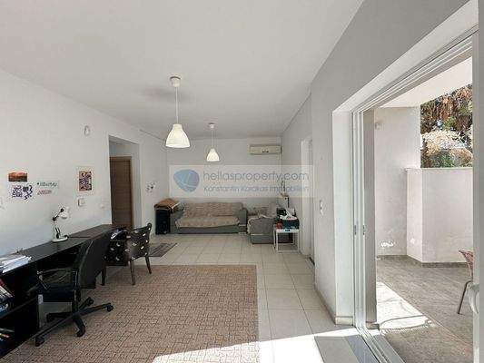 aa23ff257a8241a2adb05f105bba8cb5-original