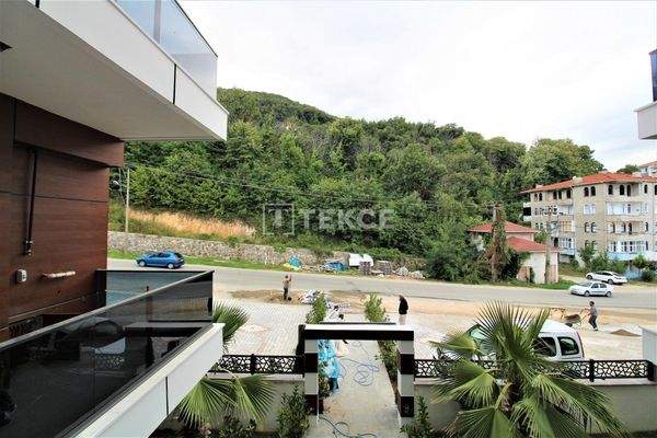Sea-View Apartments by the Beach in Çınarcık Yalova