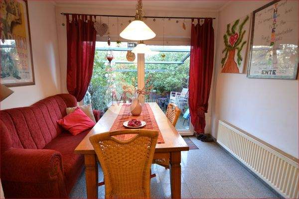 Essbereich mit Blick zum Garten