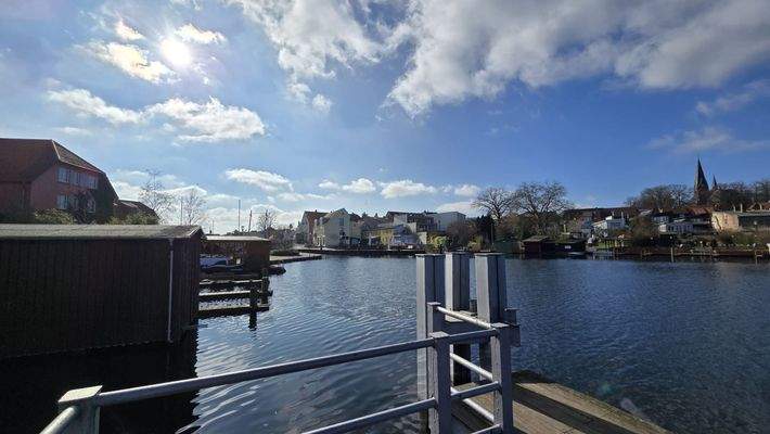 Blick vom Bootsanleger