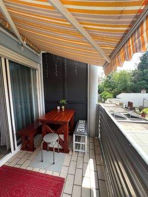 Balkon mit Sichtschutz.jpg