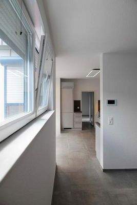 Durchgang zur offenen Küche