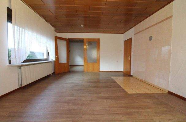 Wohnzimmer m. Ofenanschluss