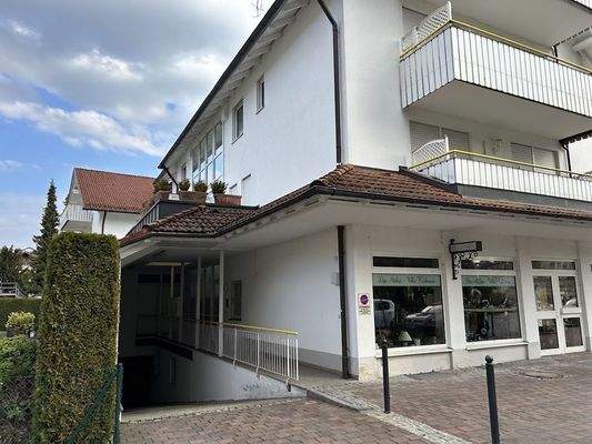 Außenansicht Tiefgarageneinfahrt