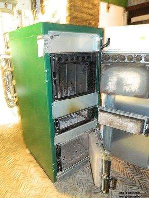 Holzscheitanlage Bj. 2023 mit Wärmepuffer 