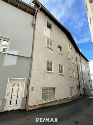 Seitenansicht bei Ullreichstraße Eingangsbereich