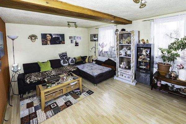 k-Wohnzimmer Vorderhaus-.jpg