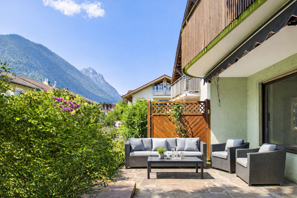 Terrasse mit Bergblick
