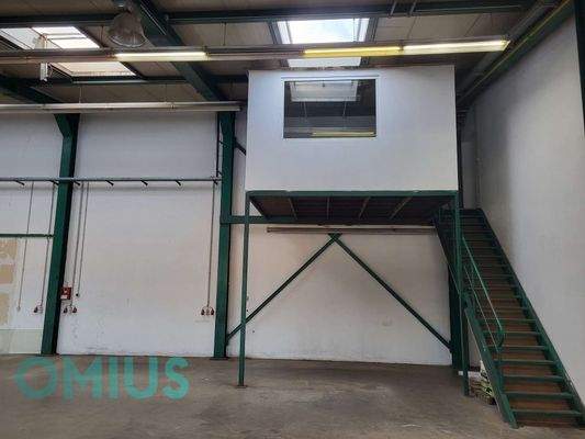 Produktionshalle Bild 9