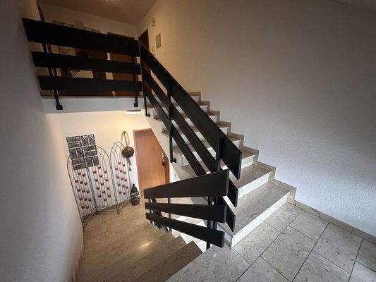 Treppenaufgang ins DG