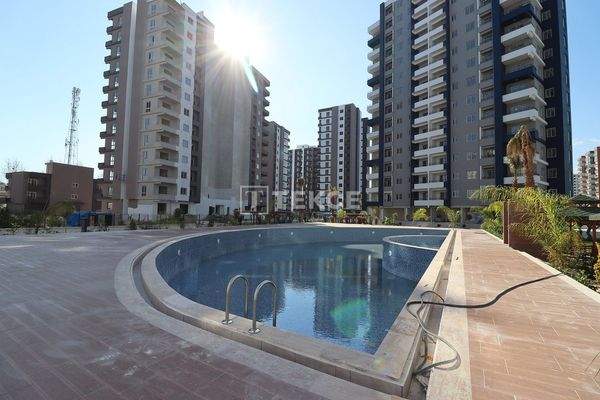 Properties in a Compound With Aquapark in Mersin Arpaçbahşiş