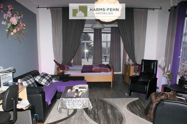 gr. Doppel- Wohnzimmer, WHG. I, 1.OG