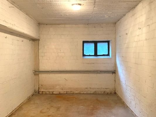 Kellerraum zu dem Büro