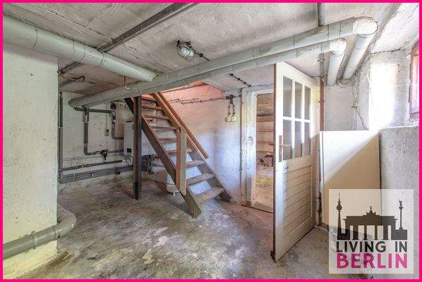 Kellerraum mit Heizungsanlage