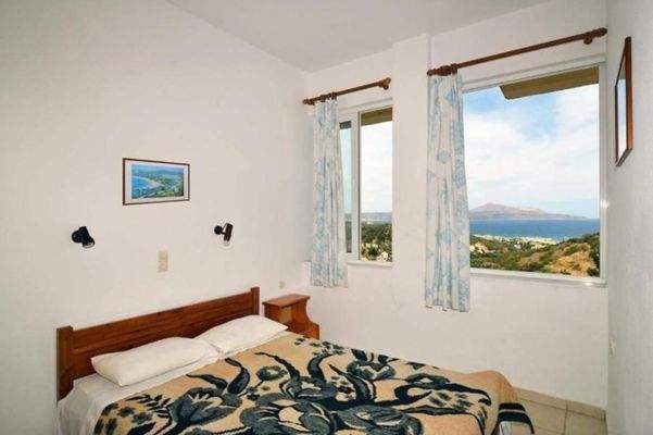 Kreta, Aspro: Apartmenthotel mit Pool und Meerblick zu verkaufen