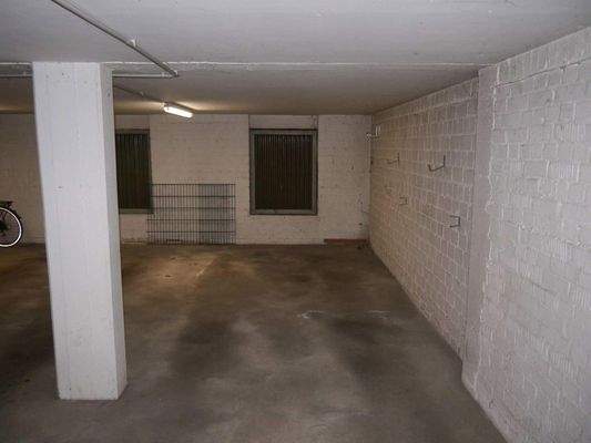 Tiefgaragenstellplatz