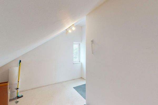 Schlafzimmer/Hobbyraum2 DG