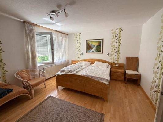 Schlafzimmer Nr.2 UG