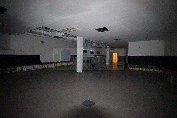 Gewerbe- / Verkaufsfläche UG