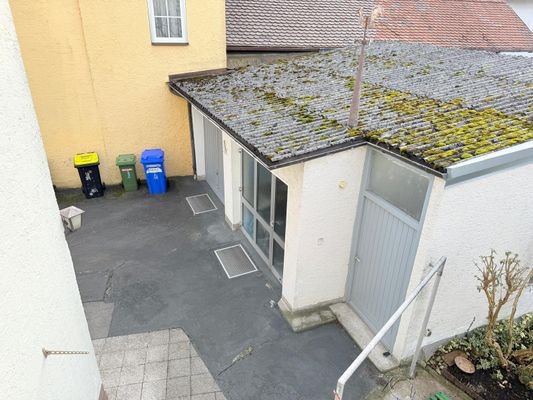 Ansicht Balkon zur Garage - ImmobiliBaumeister 