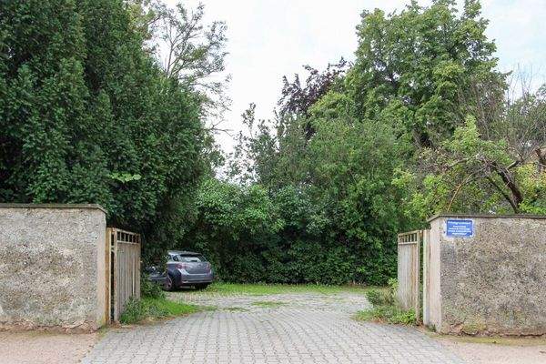 Grundstückseinfahrt