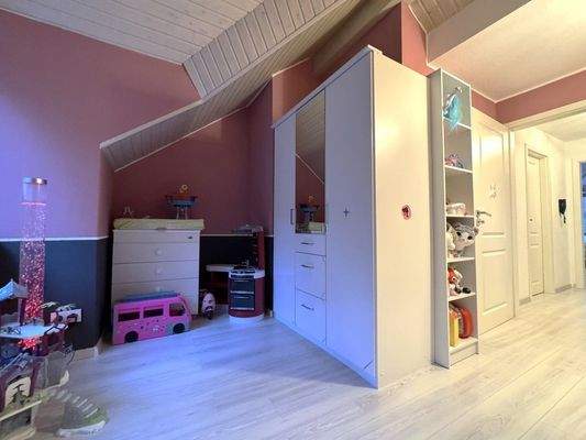 Haupthaus Kinderzimmer2