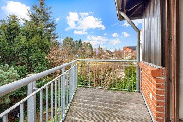 mit Platz für Gartenmöbel