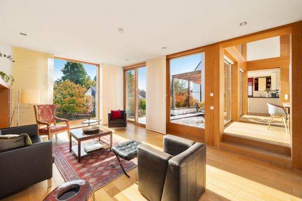 Erhelltes Wohnzimmer