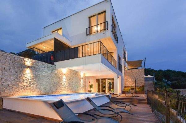 Ein begehrenswertes Luxus-Leben erwartet Sie hier