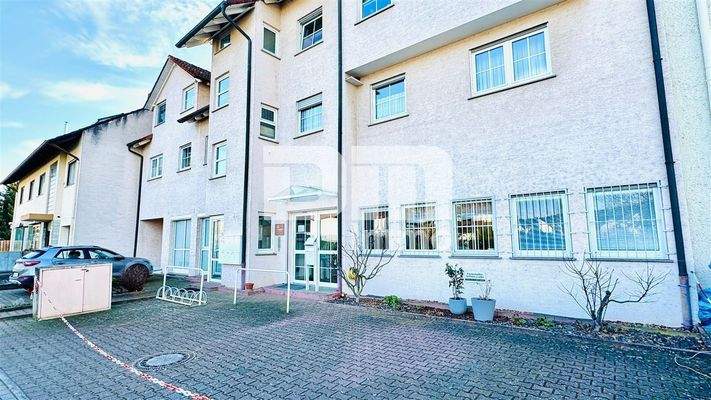 Frontansicht Parkflächen Einheit 1 + 2