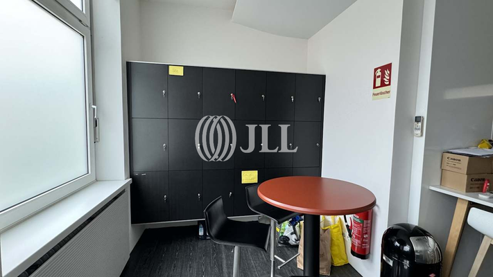 Innenansicht Vordergebäude - J