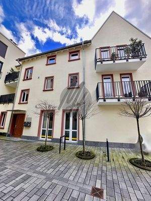 INFOS UNTER: 06171-586000