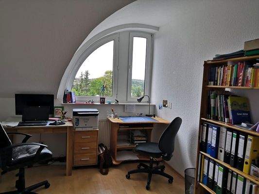 Büro/ Kinderzimmer 