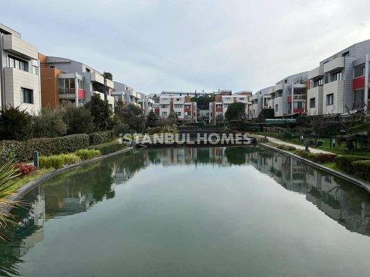 Duplex Apartment in a Complex Close to the Metro in Istanbul