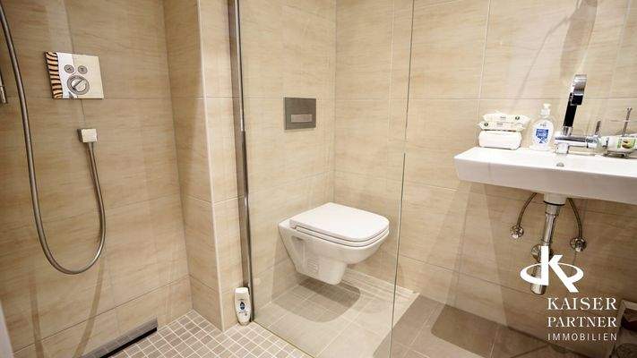 Einliegerwohnung - Bad/WC