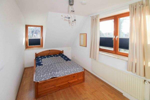 Schlafzimmer 2