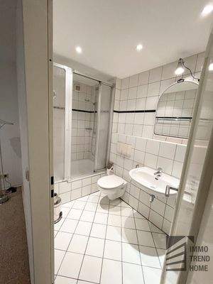 2023-08   (7) bearbeitet