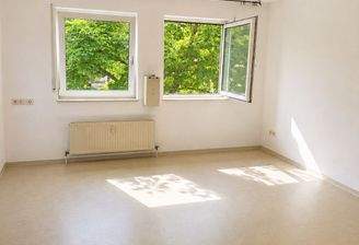 Wohn- und Schlafzimmer