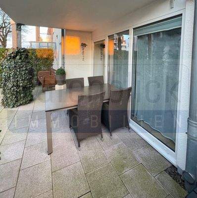 Terrasse mit Meeresrauschen